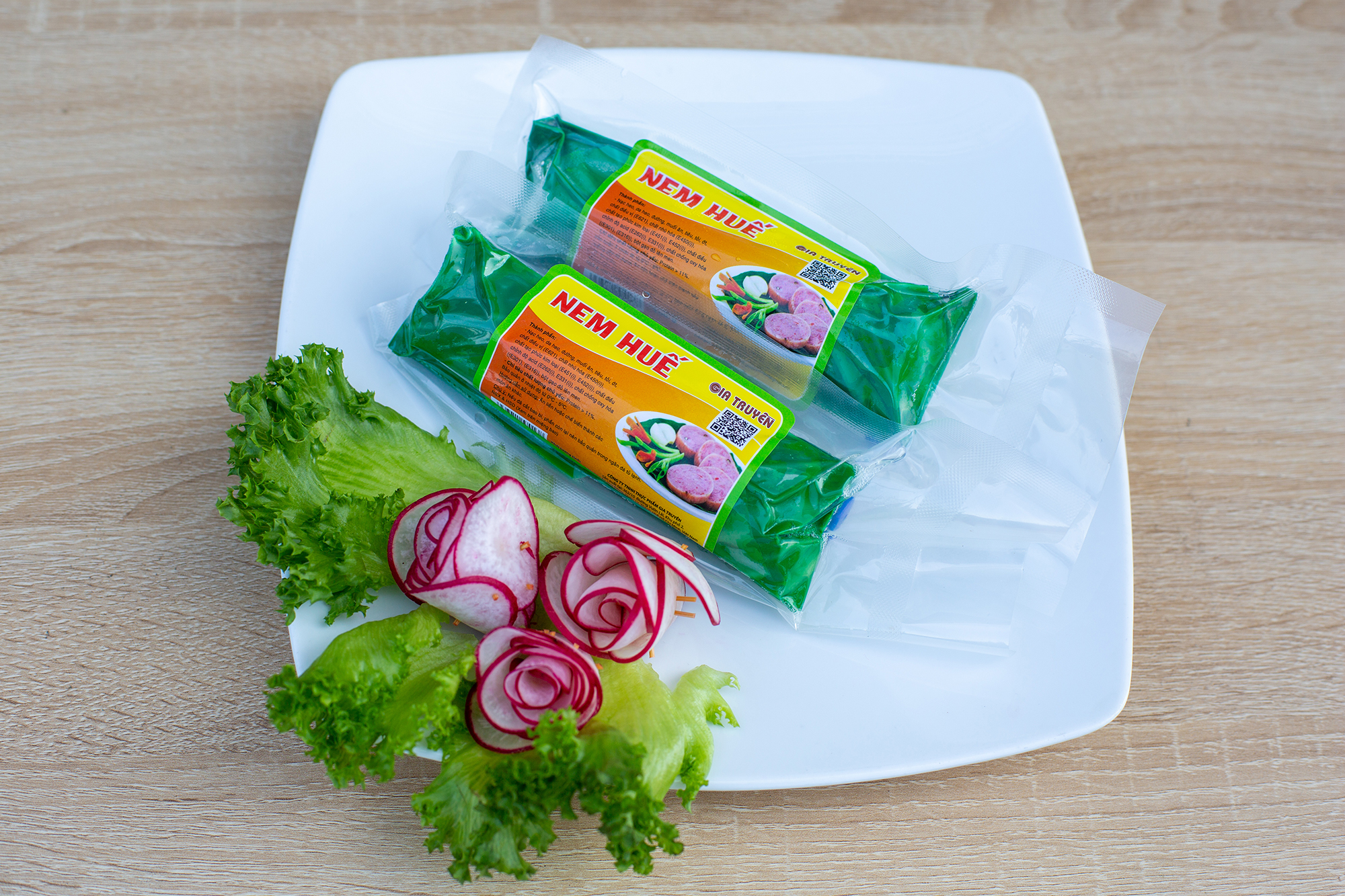 Nem Huế truyền thống đậm chất miền Trung
